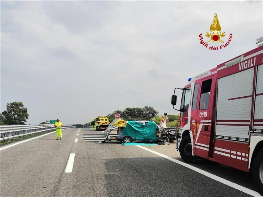 Incidente stradale sull’ A14: morte due persone