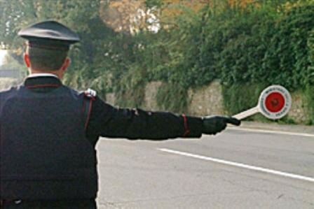 Covid ad Ercolano. Controllati dai Carabinieri 27 veicoli e 65 persone, 5 multate