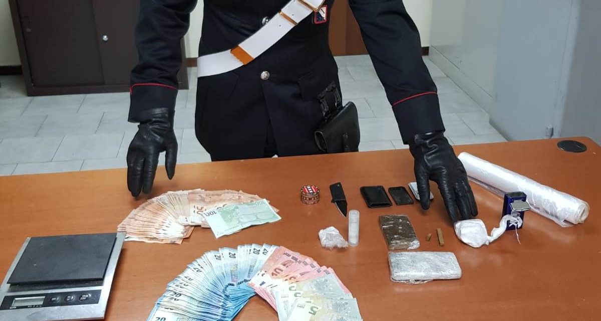 Droga a Casoria: carabinieri scoprono in una abitazione 69 grammi di cocaina