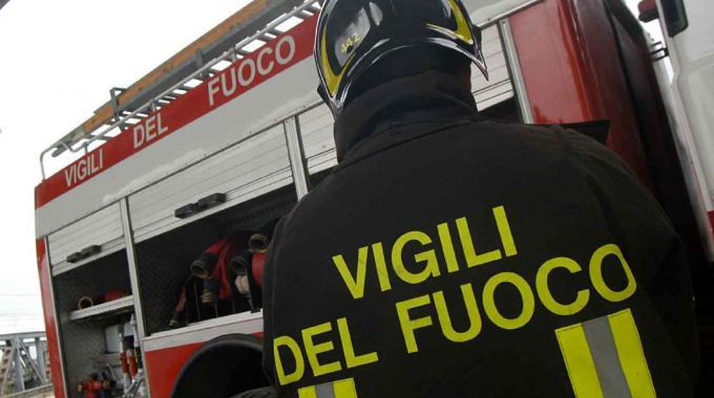 Milano, in fiamme deposito di rifiuti. Il Comune: “Tenere le finestre chiuse”