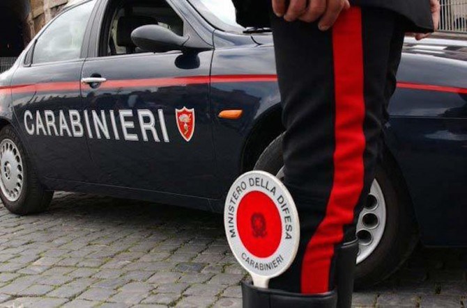 San Giorgio a Cremano: arrestati dai carabinieri un dipendente pubblico e un imprenditore