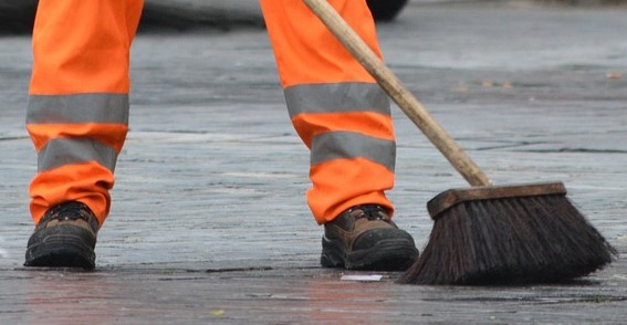 I dipendenti CITE protestano: “Gratis non è lavoro”. Sant’Antimo rischia il blocco della raccolta differenziata