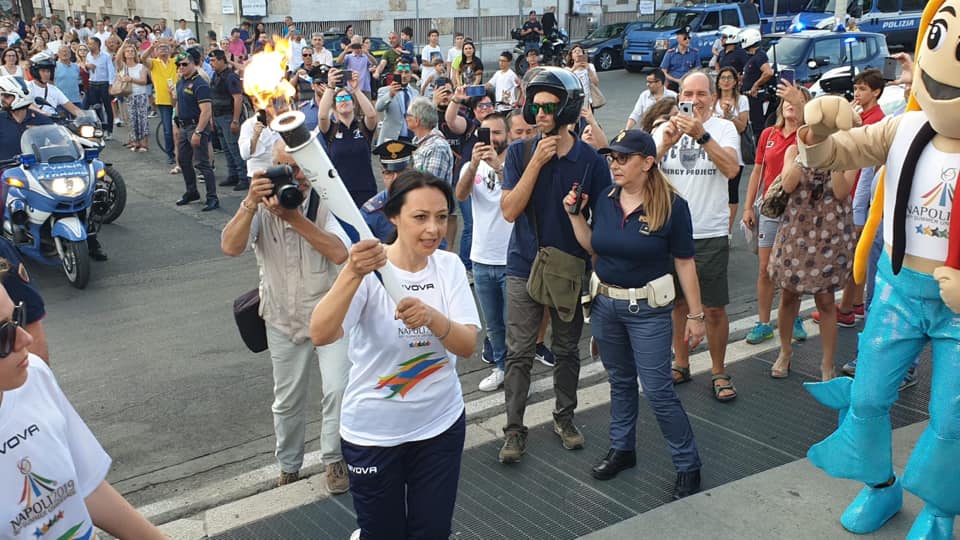 L’assessore Sonia Palmeri tedofora d’eccezione per la tappa di Caserta della torcia olimpica