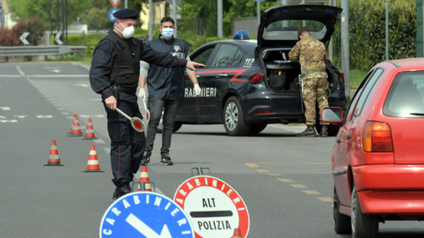 Zone rosse in Campania: nuove misure restrittive, priorità al lungomare di Napoli