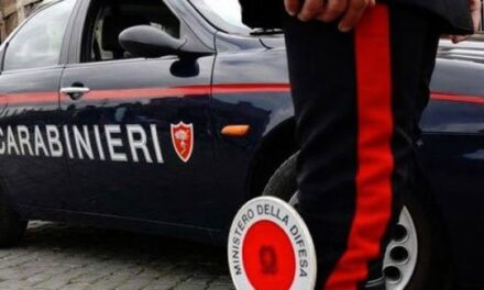 I carabinieri hanno arrestato a Mugnano di Napoli un pusher 22enne