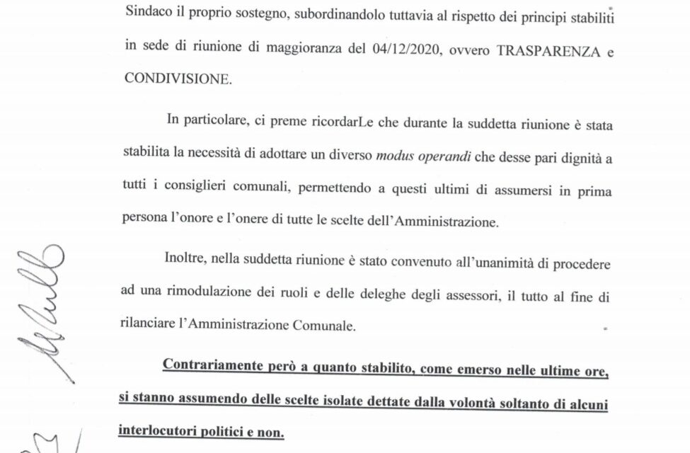 Casoria. Cinque consiglieri di maggioranza scrivono al sindaco Bene: “Maggiore trasparenza e condivisione”. La nota