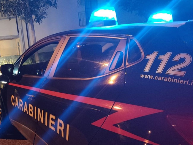 Rapinarono un supermercato a Napoli: i carabinieri arrestano 34enne