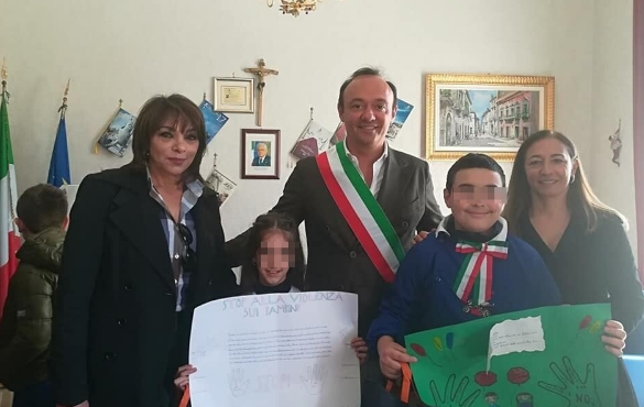 Cardito, concorso Giuseppe Dorice. Il sindaco premia gli alunni delle scuole