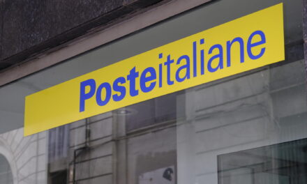 Casoria. Anziano vittima di rapina all’ufficio postale: arrestato uomo