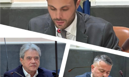 Il sindaco Raffaele Bene: “Casoria sta cambiando”. Per l’opposizione: “Un fallimento totale, solo tasse”